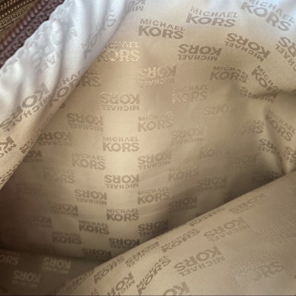 Michael Kors large brown crossbody / shoulder bag - Picture 9 of 13